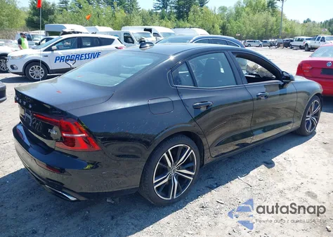 2019 Volvo S60 Hybrid T8 R-Design from USA, damaged, VIN 7JRBR0FM2KG018066